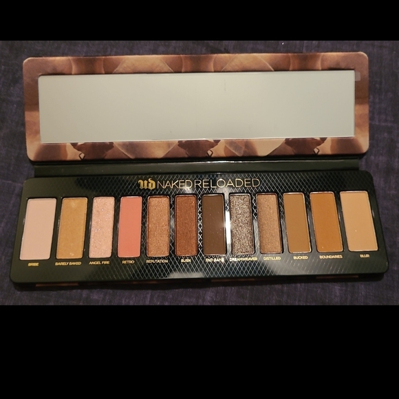 New Urban Decay Naked Reloaded Palette - Picture 2 of 2